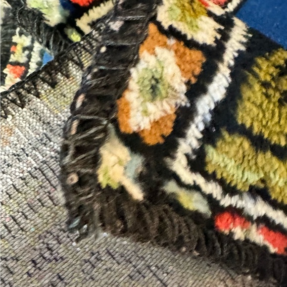 Vintage Italian White Kittens Tapestry 38”x 19” Dist.P &C Ramallah Trading Co NY - Picture 9 of 16